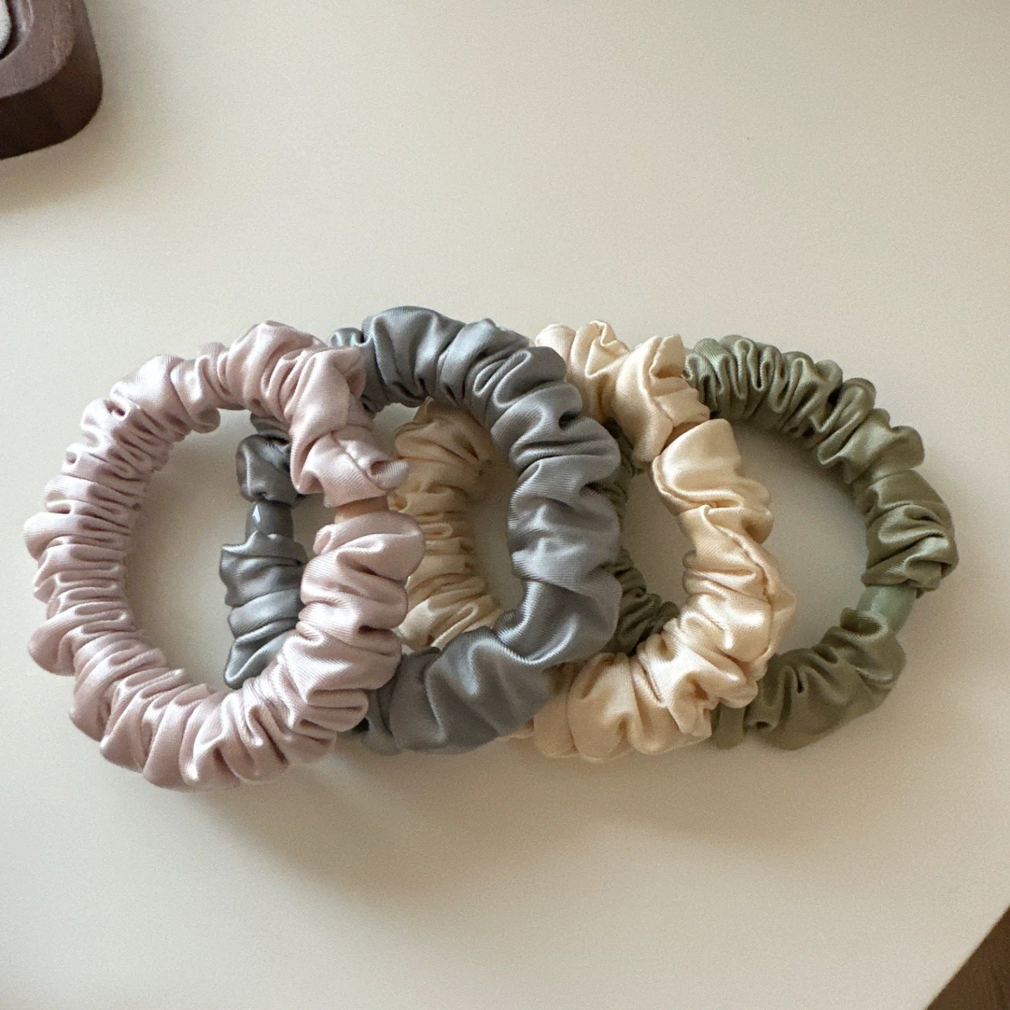 Sleek Ponytail Mini Scrunchies