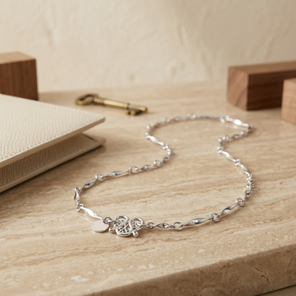 Simple Geometric Chain