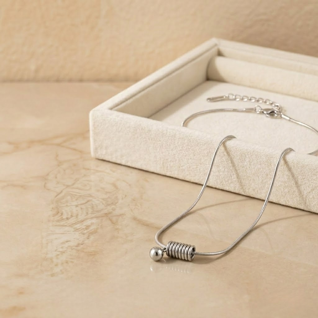 Minimalist Knotted Necklace