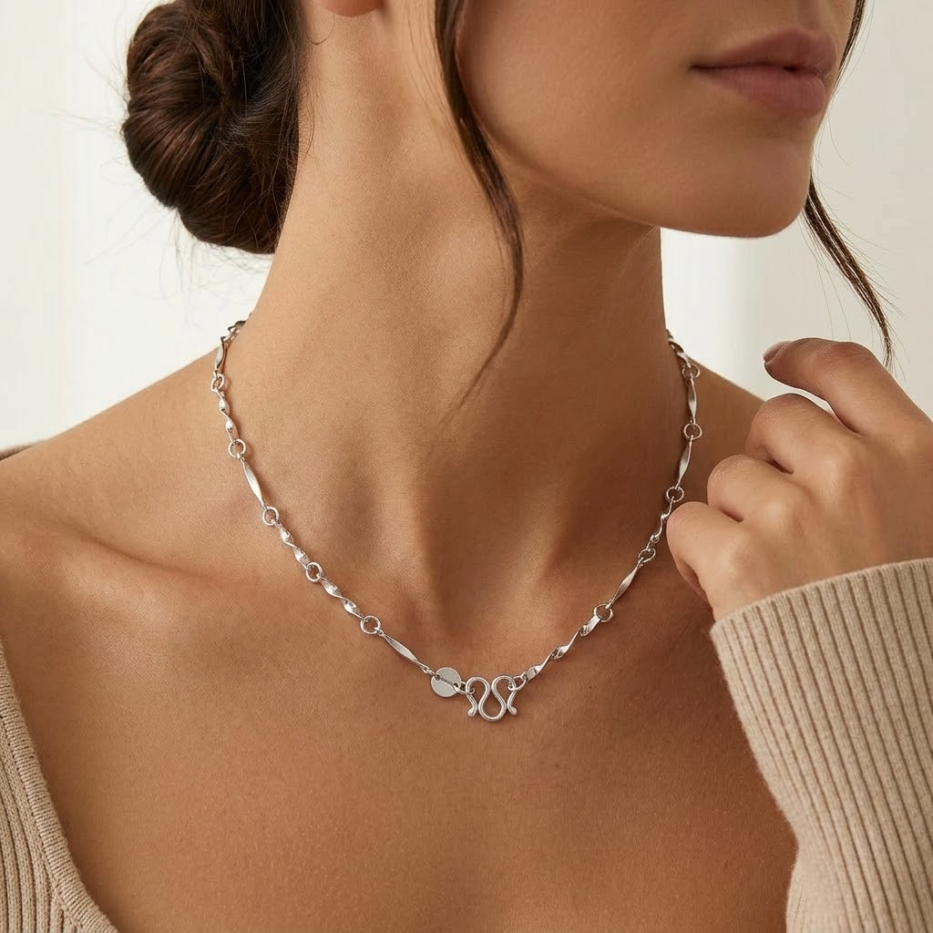 Simple Geometric Chain